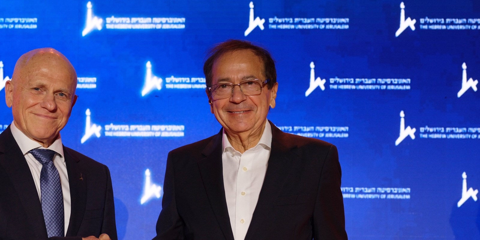 ג'ון פולסון ונשיא האוניברסיטה העברית פרופ' תמיר שפר בערב חבר הנאמנים